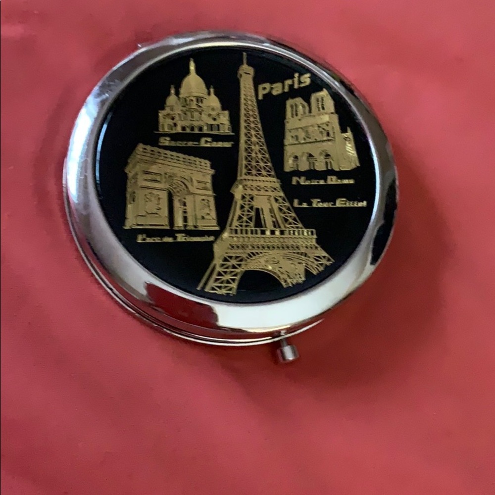 Compact mirror